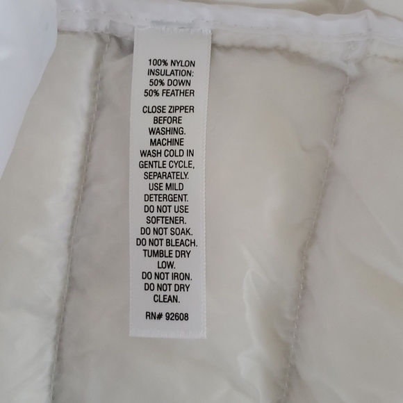 🆕️ Passport Puffer Jacket - Picture 7 of 16